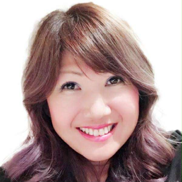 Portrait of Maggie C. Hu, Founder & CEO of Pause-Health.ai.